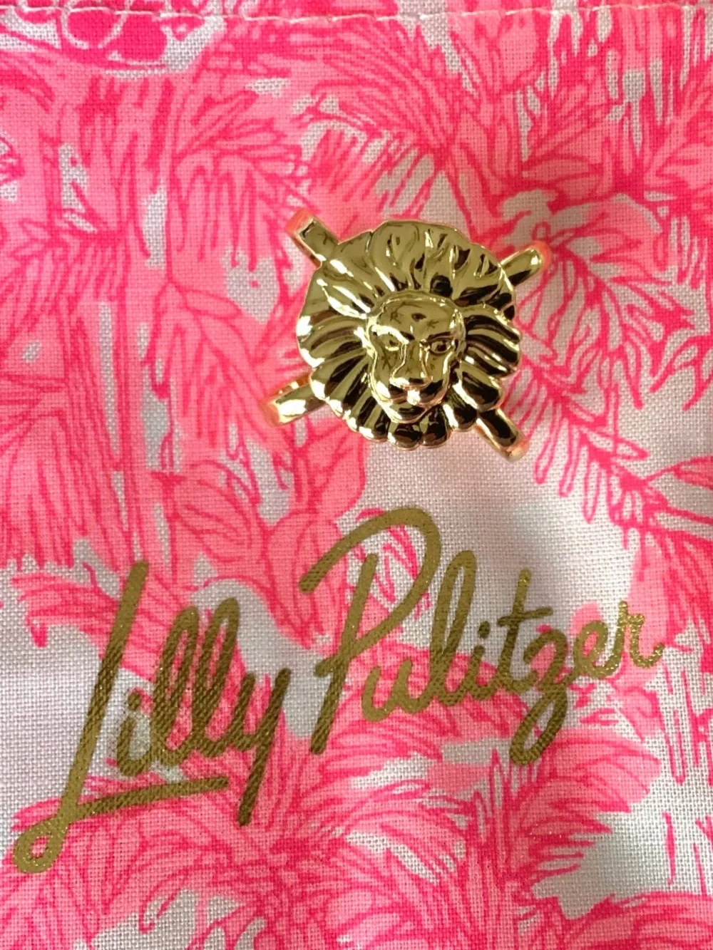 Lilly Pulitzer Lion Scarf Slider Ring.  Gold Tone Metal.  NWT